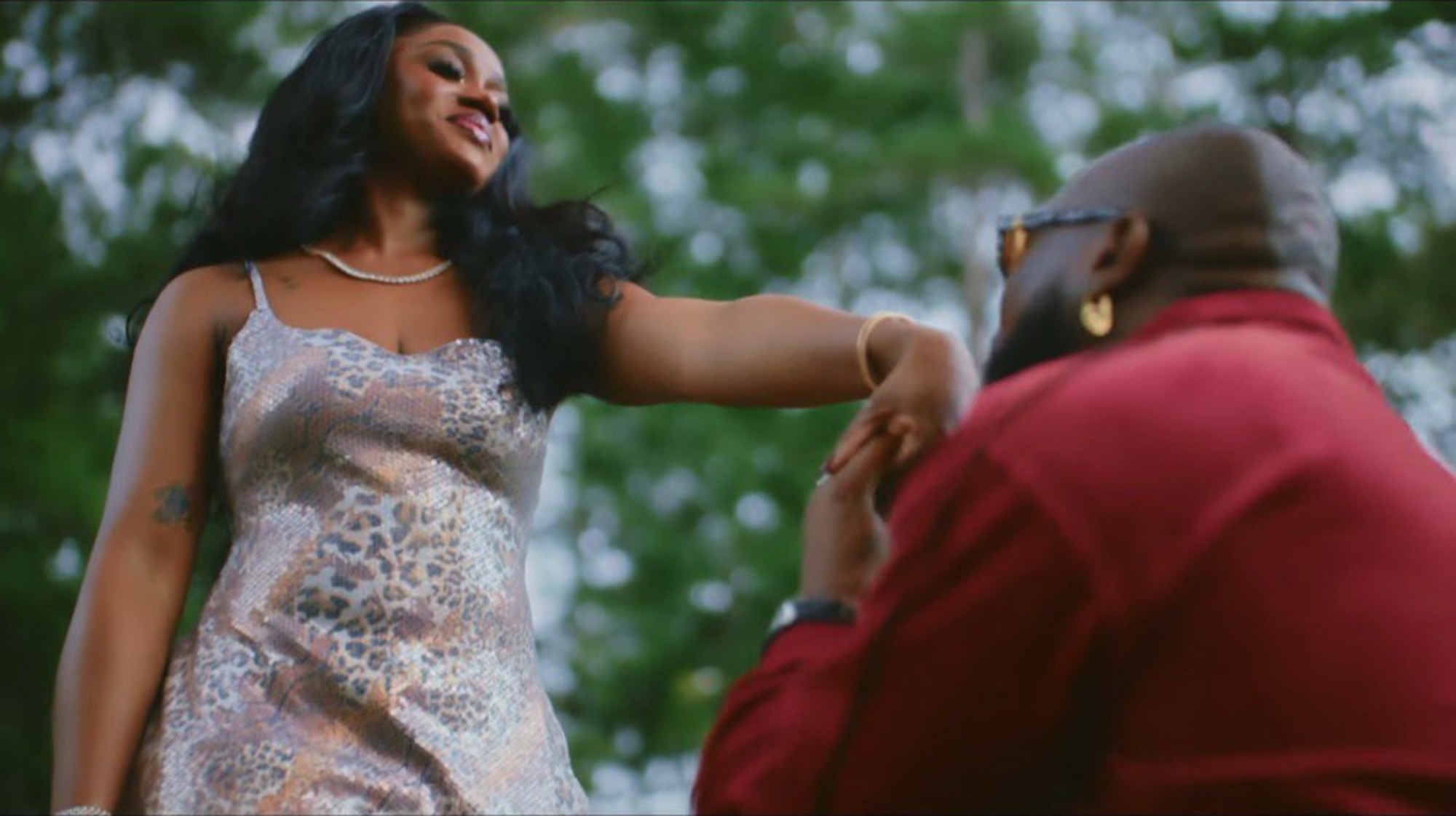 Davido Reproposes to Chioma in ‘Already Falling’ Music Video